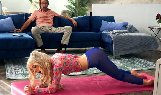 Порно бір жігітті жұлып алып, ол келді