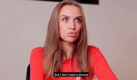 Русская девушка с длинными волосами кончает от вагинального траха с любовником